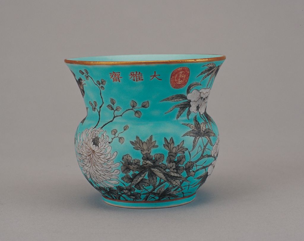 图片[1]-Green ink color flower and bird pattern stiff bucket-China Archive